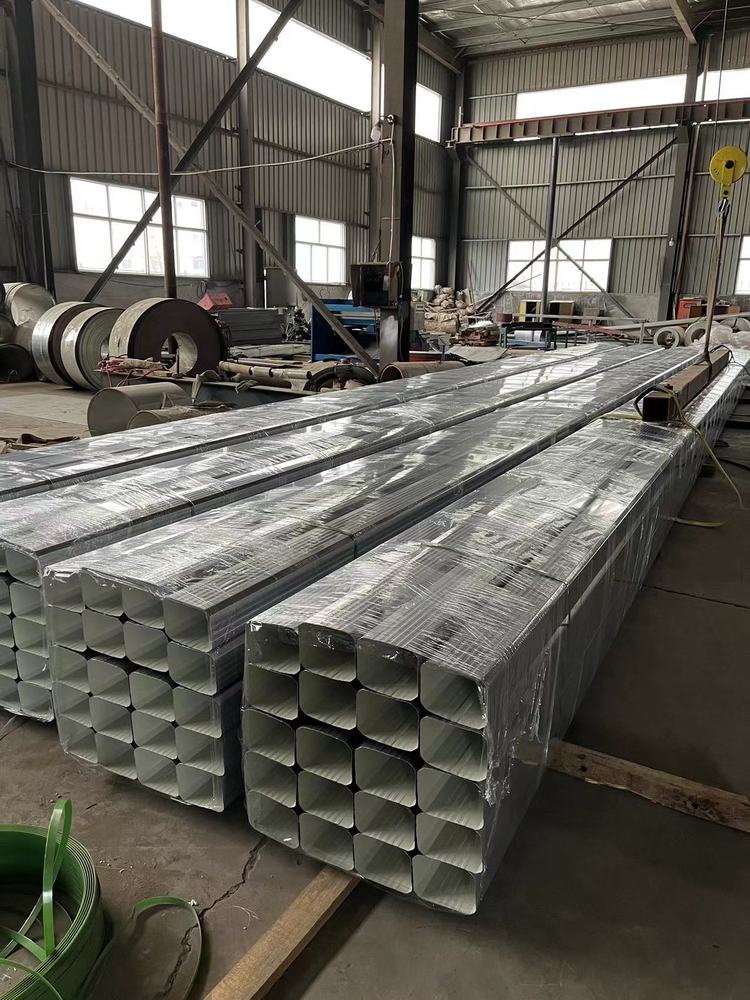 钢结构厂房外墙彩钢雨水管与金属镀锌落水管安装要点